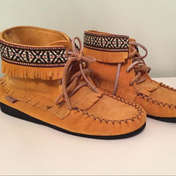 Laurentian moccasins chief Clearance